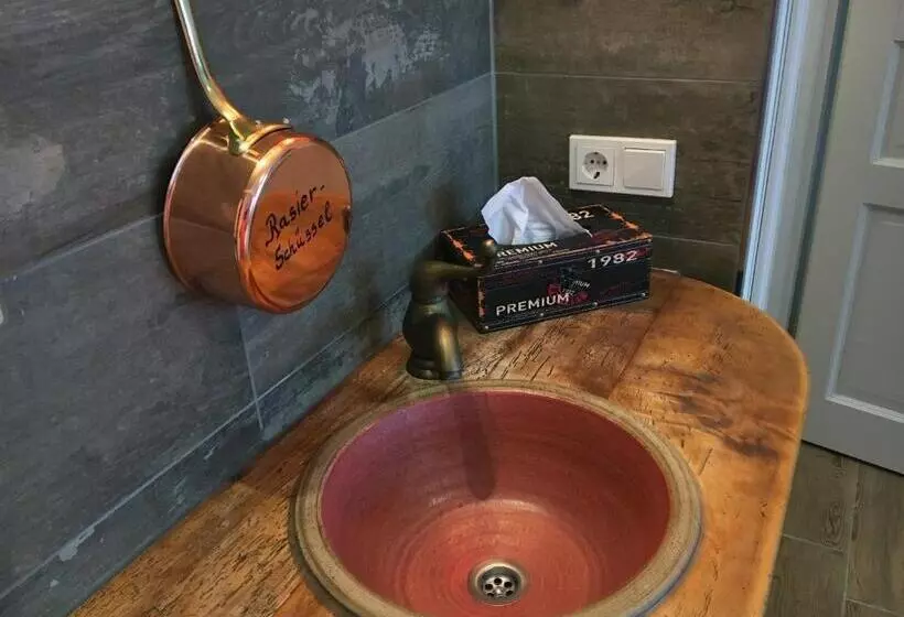 هتل Design Chapeau Noir 3 Sterne Superior