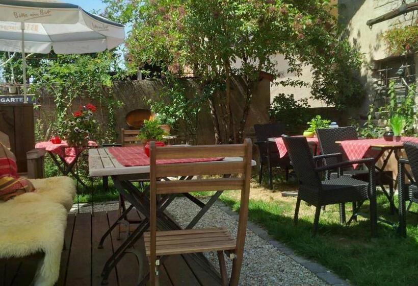 Отель Design Chapeau Noir 3 Sterne Superior