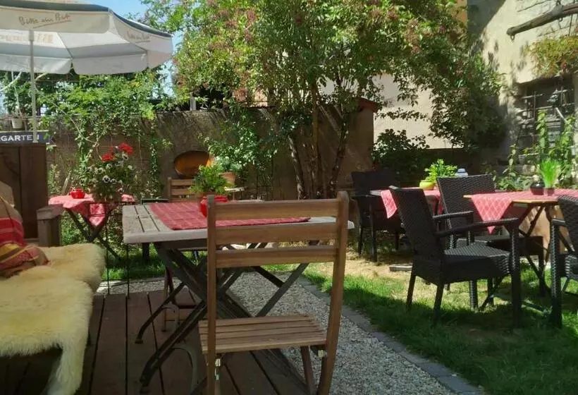 هتل Design Chapeau Noir 3 Sterne Superior