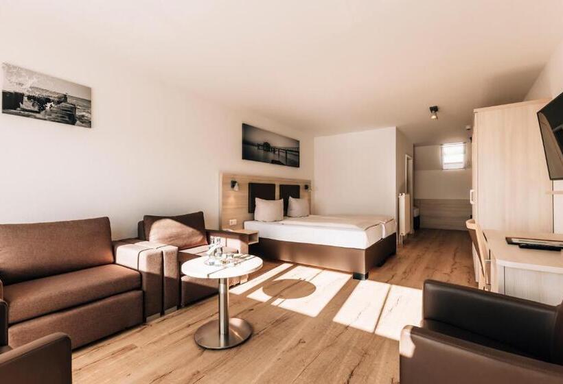 בית מלון כפרי Gorch Fock