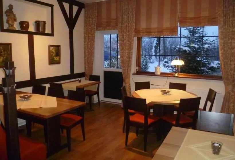 هتل Grüner Jäger