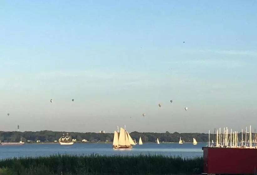 ホテル Kieler Forde