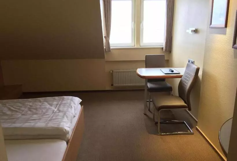 ホテル Kieler Forde