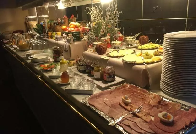 هتل Pension Lydia