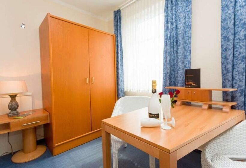 Hotel & Restaurant Am Bodden