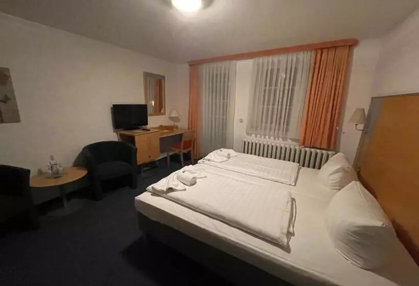 ホテル Zum Strand