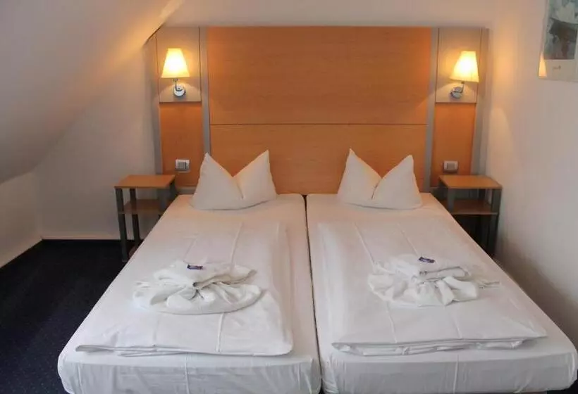 ホテル Zum Strand