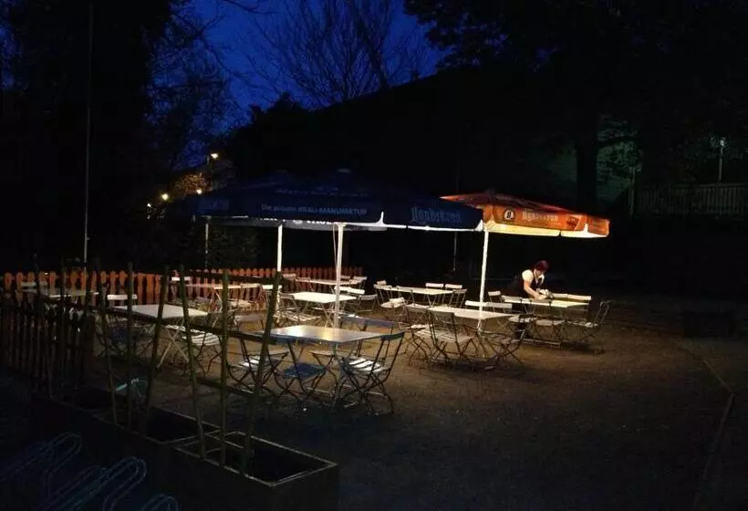 בית מלון כפרי Zur Post