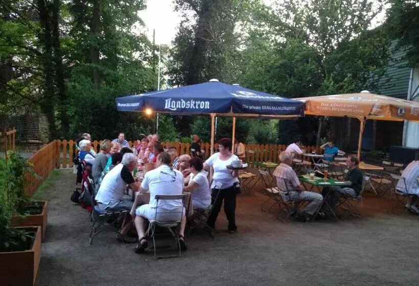 בית מלון כפרי Zur Post