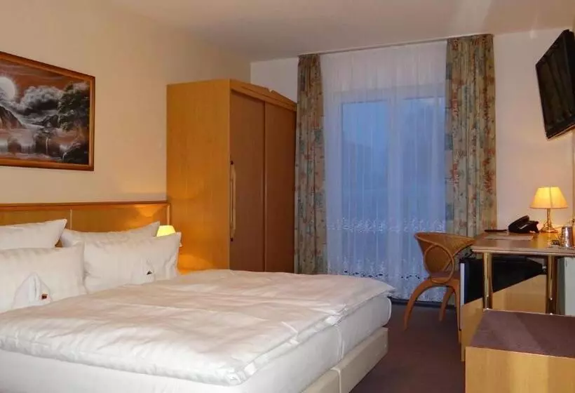 בית מלון כפרי Zur Post