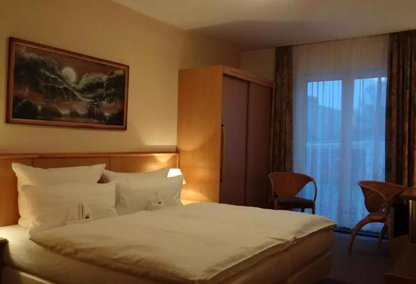 בית מלון כפרי Zur Post