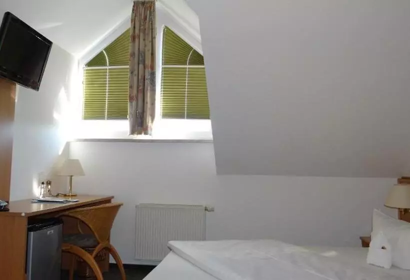 בית מלון כפרי Zur Post