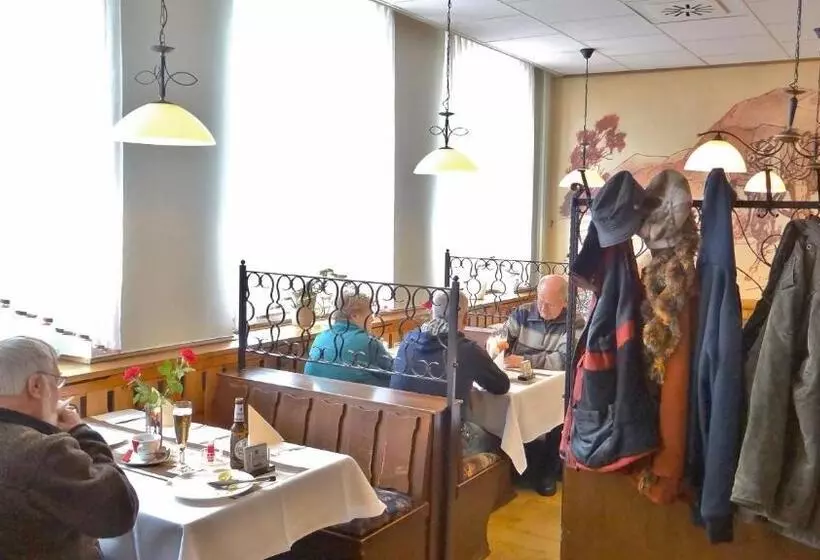 בית מלון כפרי Zur Post