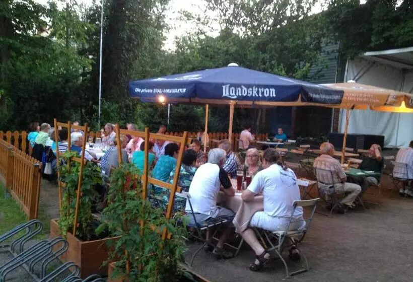 בית מלון כפרי Zur Post