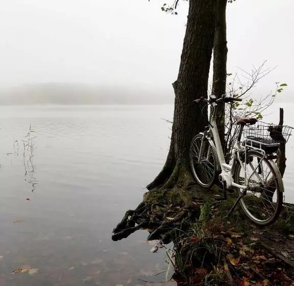 هتل Zwischen Den Seen