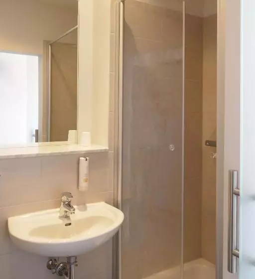 هتل Zwischen Den Seen