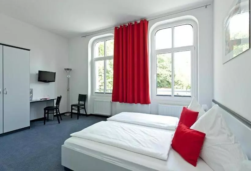 هتل Zwischen Den Seen