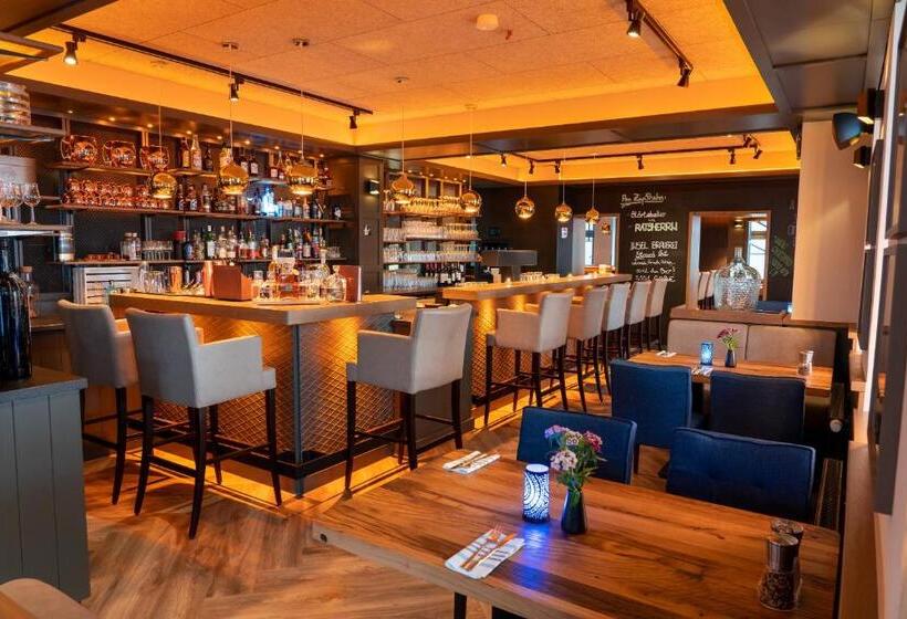 Nymphe Strandhotel & Apartments