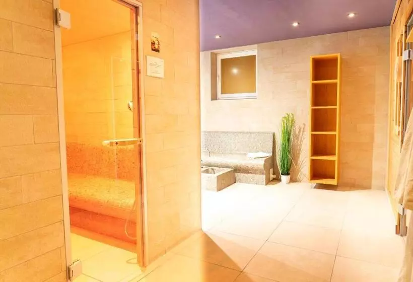 Nymphe Strandhotel & Apartments