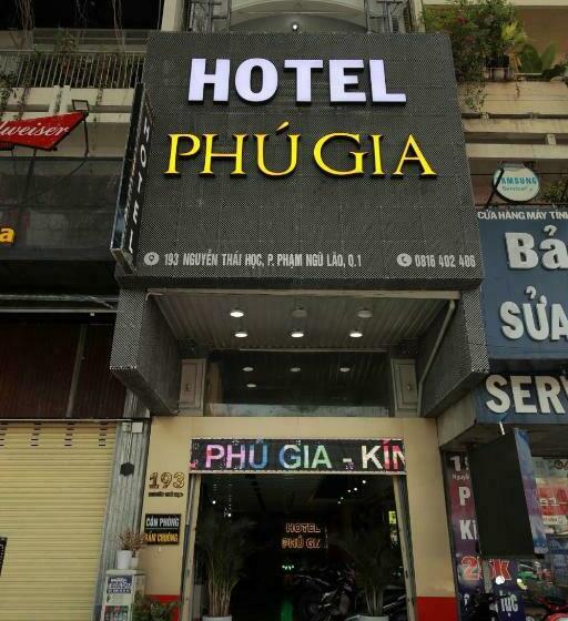 Phu Gia Hotel 193 Nguyen Thai Hoc