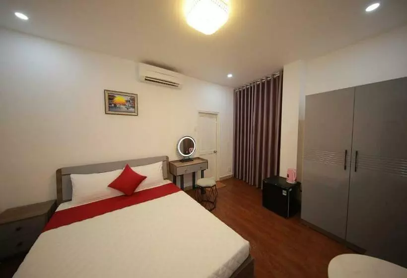 Phu Gia Hotel 193 Nguyen Thai Hoc