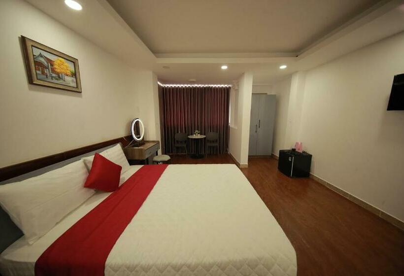 Phu Gia Hotel 193 Nguyen Thai Hoc