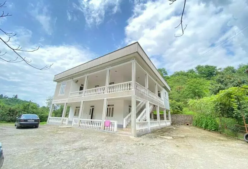 پانسیون Edo S House