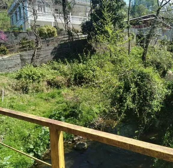 پانسیون Edo S House