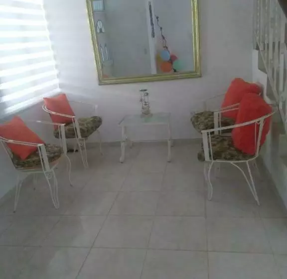 Espléndida Casa En La Ciudad De Santa Marta