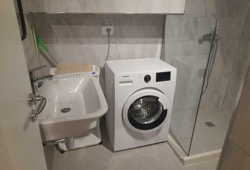 Saranda Beach Apartment