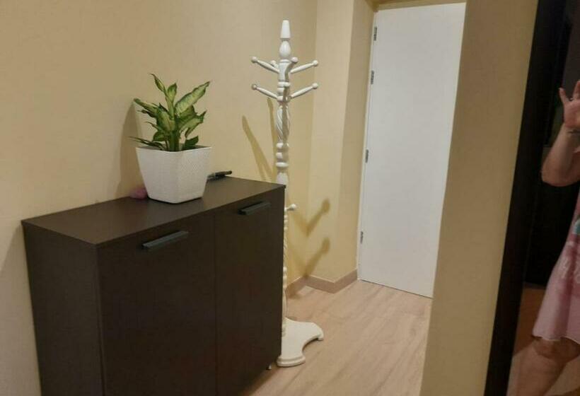 Saranda Beach Apartment