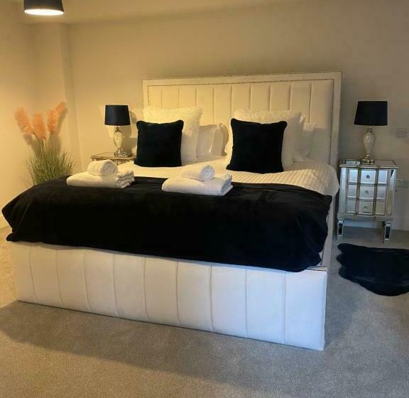 The Bay House Apartments , Shanklin