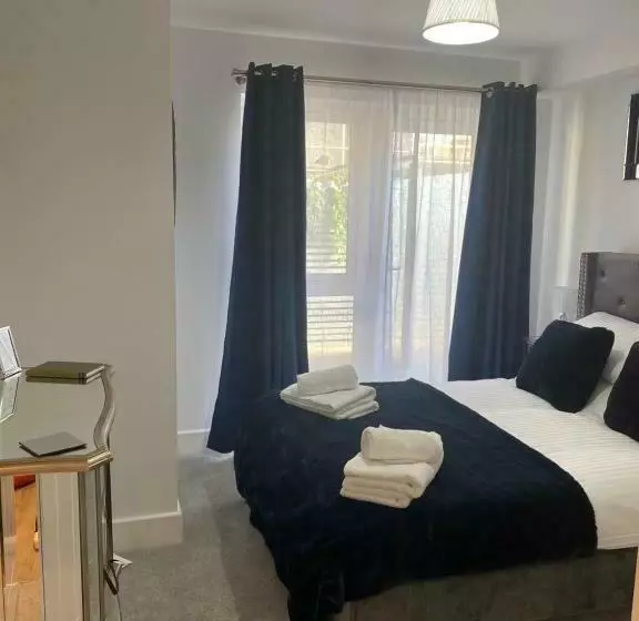 The Bay House Apartments , Shanklin