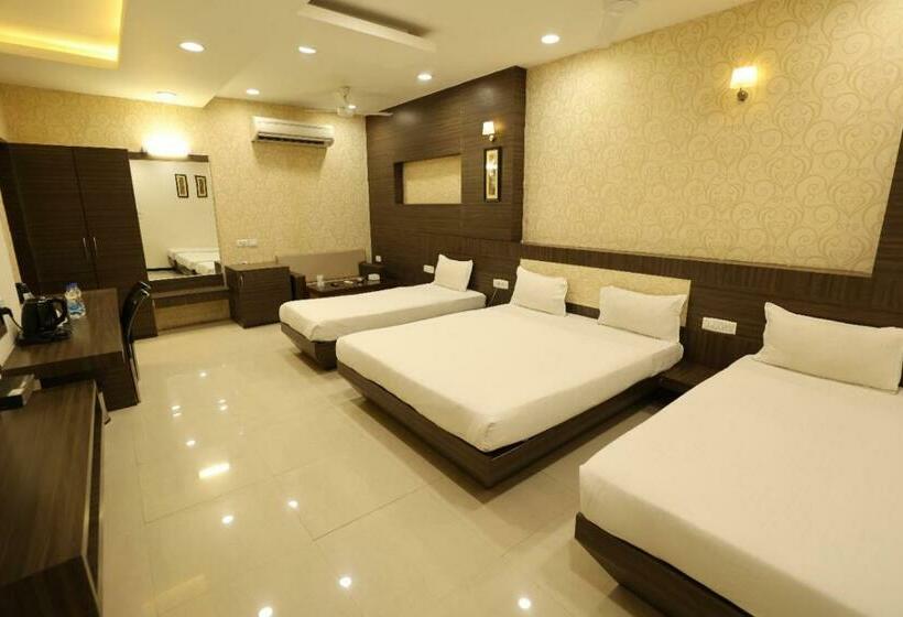 בית מלון כפרי Varun