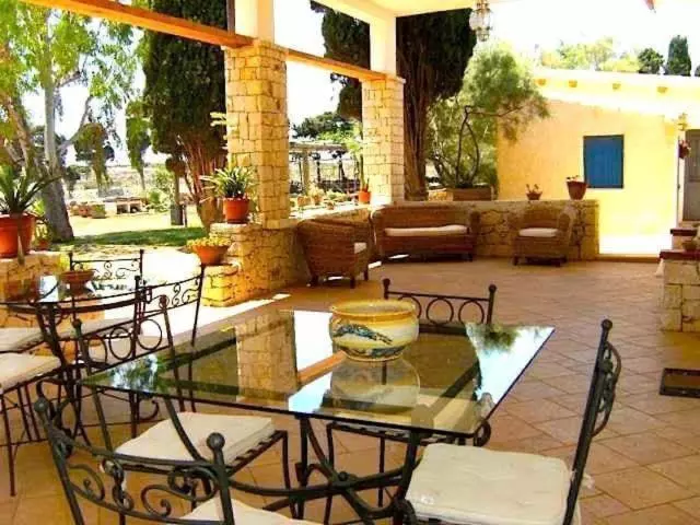 تختخواب و صبحانه Casa Cavarra