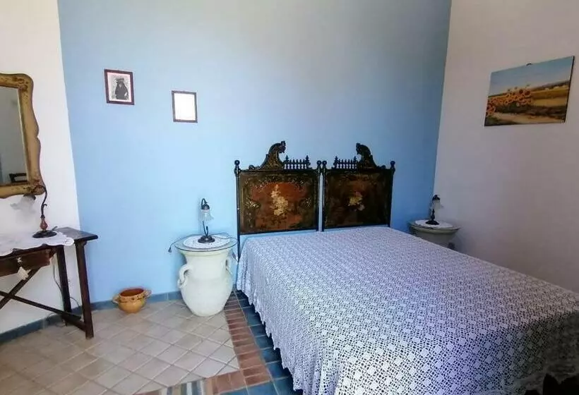 تختخواب و صبحانه Casa Cavarra