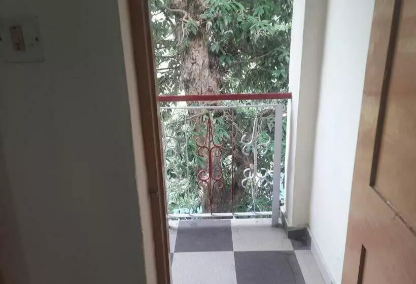 ペンション Arti Guest House