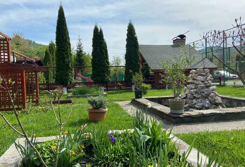 Pensiunea Montana Varlaam