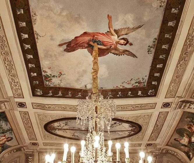 Aamiaismajoitus (B&B) Palazzo Cherubini   Wellness E Spa