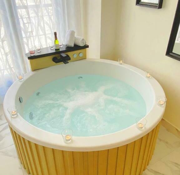 호텔 Reina Victoria La Plaza