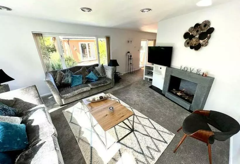 Majatalo Seven Limes