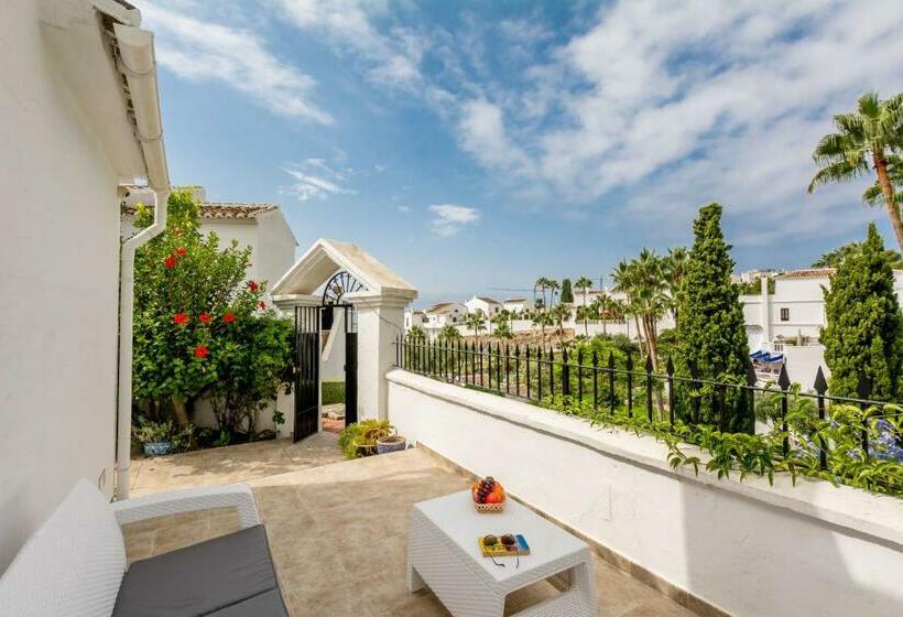 Tetuan 37 Oasis Properties