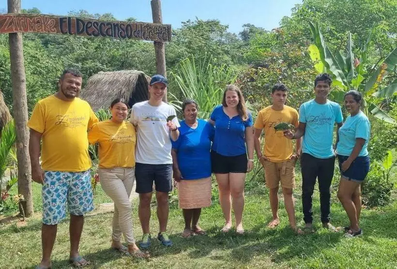 ユースホステル Hostal Zirumake Dentro Del Parque Tayrona