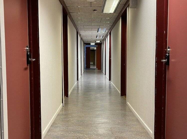 فندق صغير Trondenes Sommerhotell