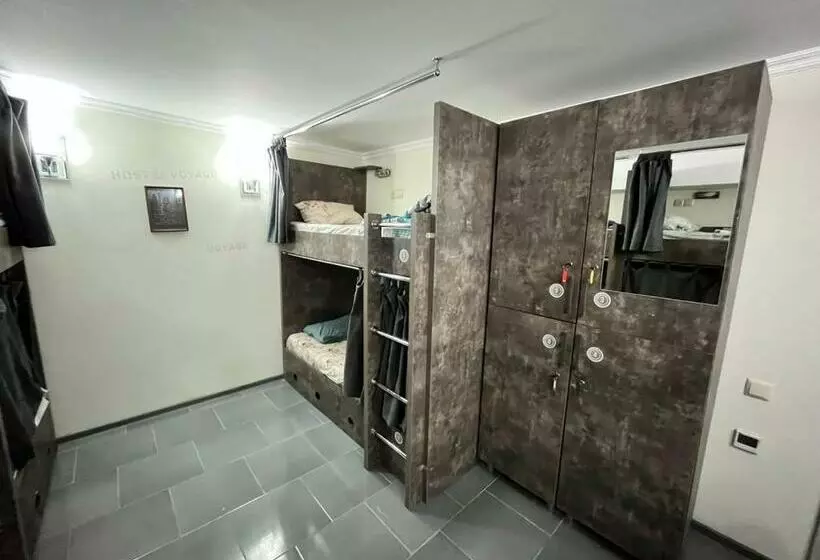 Hostel Voyage