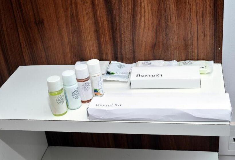 호텔 The Ramay Palace