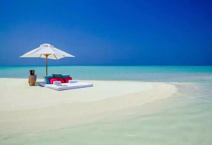 پانسیون Batuta Maldives Fourson