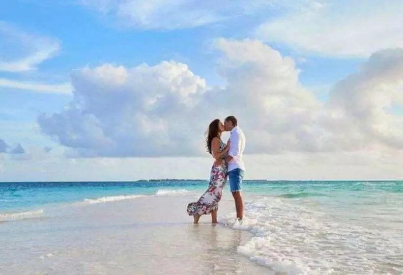 پانسیون Batuta Maldives Fourson