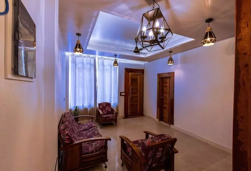 پانسیون Batuta Maldives Fourson