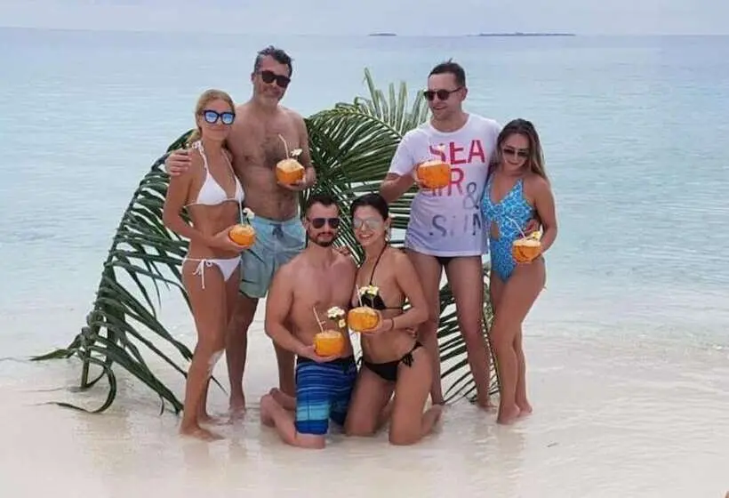 Pensão Batuta Maldives Fourson